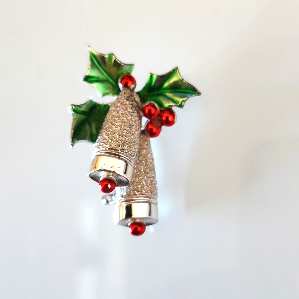 Vintage Christmas Holly Brooch